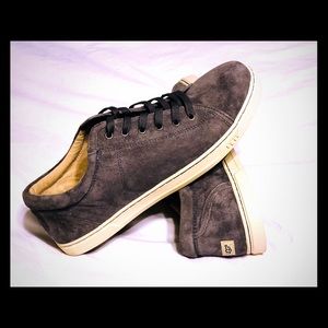 Ugg Australia Tomi Suede Sneaker - NWOB - sz 12